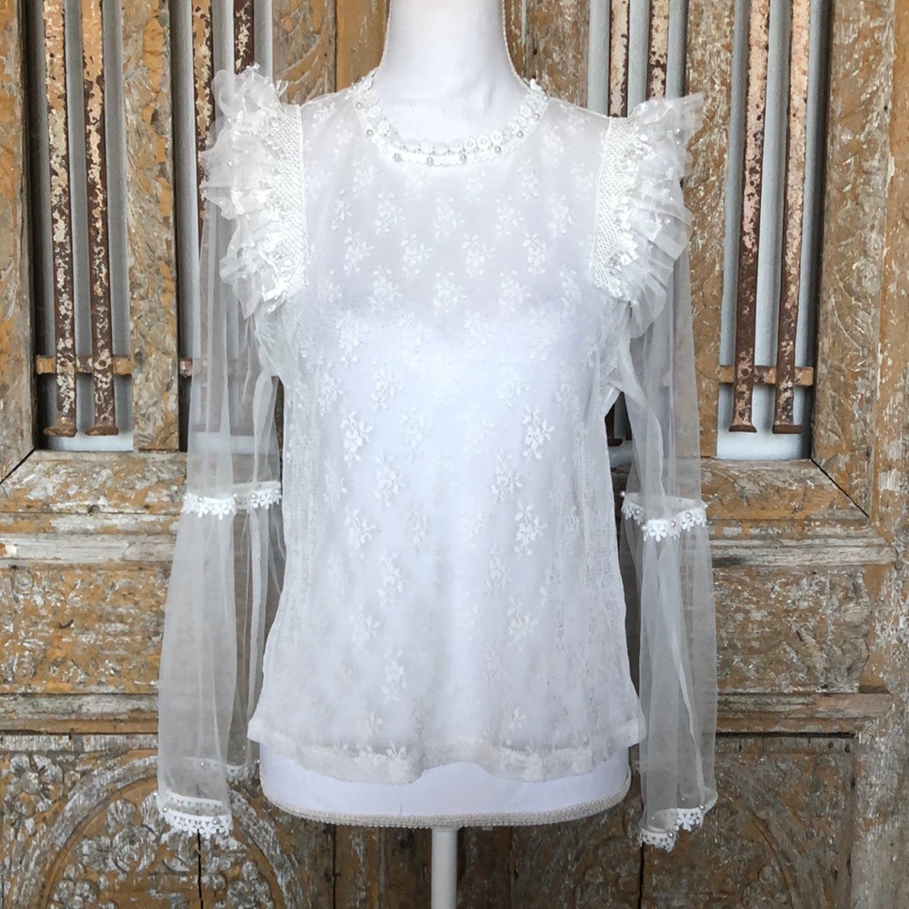 MINUET SHEER WHITE LACE TOP BELL SLEEVE M EUC